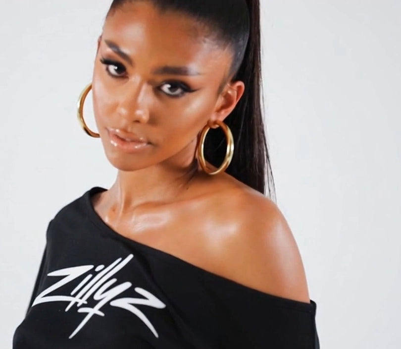 Zillyz Off-Shoulder Rolled Hem T-Shirt